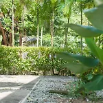 Chaofa West On The Pond